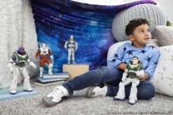 MATTEL Disney Und Pixar Lightyear 30,5 Cm Space Ranger Alpha-Anzug Buzz Lightyear... -Spielzeugladen mattel disney und pixar lightyear 30 5 cm space ranger alpha anzug buzz lightyear 5